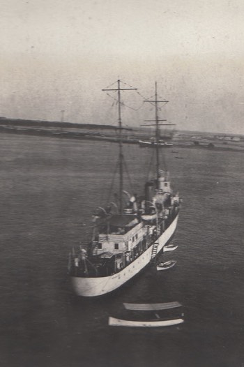 H.M.S Petersfield Tour - Aden Oct 29th to Nov 2 1922