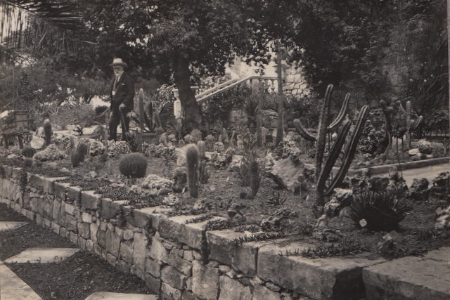 Villa Frere Malta - Garden circa 1920